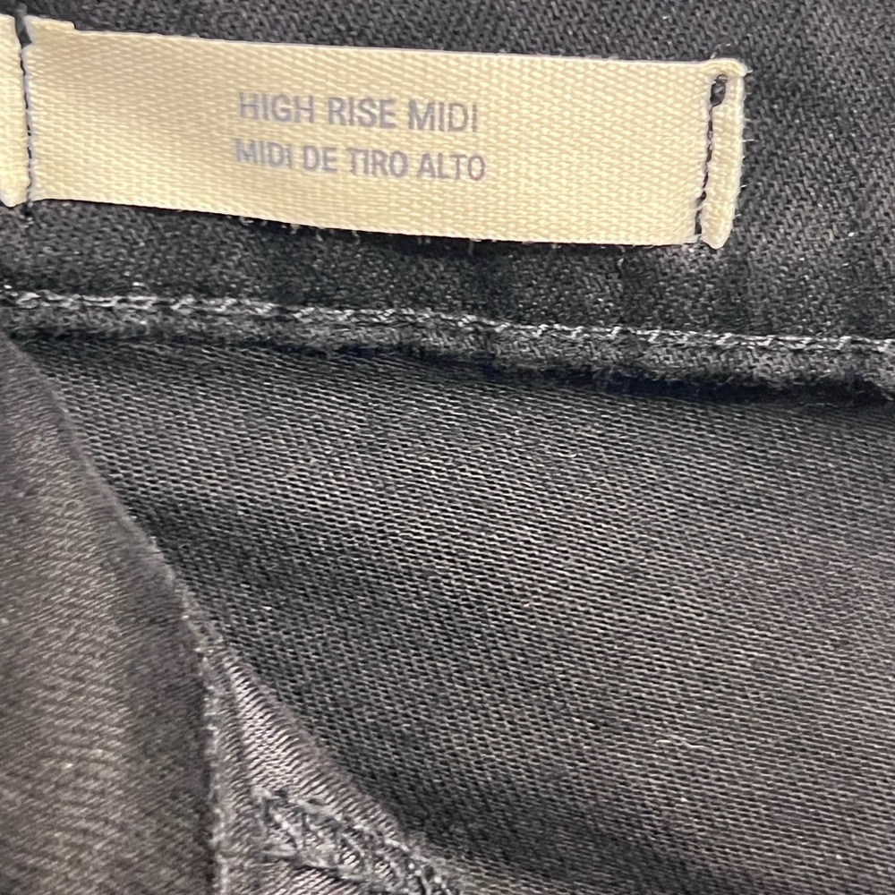 Universal Thread Black Jean Shorts - Picture 9 of 11
